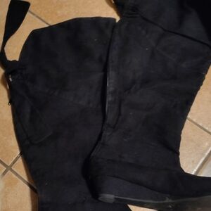 Women's Black Suede Boots